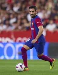 Ai nên nắm băng đội trưởng Barca nếu Roberto ra đi?