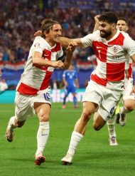 Tàn nhẫn và cay đắng cho Luka Modric