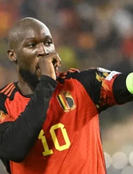 Van Basten phẫn nộ vì bàn thắng bị từ chối của Lukaku