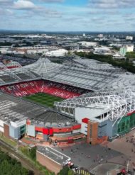 Man Utd đổi tên Old Trafford, lấy tiền?